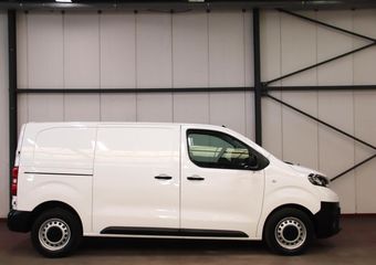 Toyota PROACE Worker D-4D 145PK L2H1 LANG EURO 6