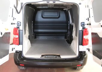 Toyota PROACE Worker D-4D 145PK L2H1 LANG EURO 6