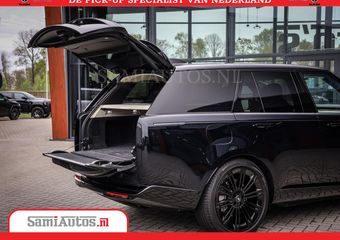 Land Rover RANGE ROVER P550e | NIGHT | GARANTIE TOT 14-03-2029 | HEAD-UP | ACHTERAS BESTURING | SOFT CLOSE | PHEV | 23 INCH VELGEN | PANORAMADAK | STUURVERWARMING | STOEL KOELING | Fabrieksgarantie tot 14-03-2029 – Geniet van gemoedsrust met uitgebreide dekking tot deze datum.