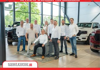 Land Rover RANGE ROVER P550e | NIGHT | GARANTIE TOT 14-03-2029 | HEAD-UP | ACHTERAS BESTURING | SOFT CLOSE | PHEV | 23 INCH VELGEN | PANORAMADAK | STUURVERWARMING | STOEL KOELING | Fabrieksgarantie tot 14-03-2029 – Geniet van gemoedsrust met uitgebreide dekking tot deze datum.