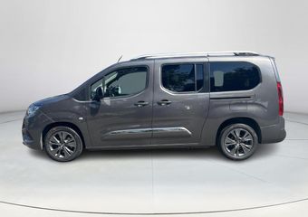 Toyota PROACE CITY Verso 1.2 Turbo Dynamic Long Automaat | 5 zitplaatsen | Carplay | Parkeercamera | Trekhaak |