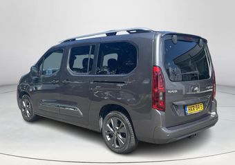Toyota PROACE CITY Verso 1.2 Turbo Dynamic Long Automaat | 5 zitplaatsen | Carplay | Parkeercamera | Trekhaak |